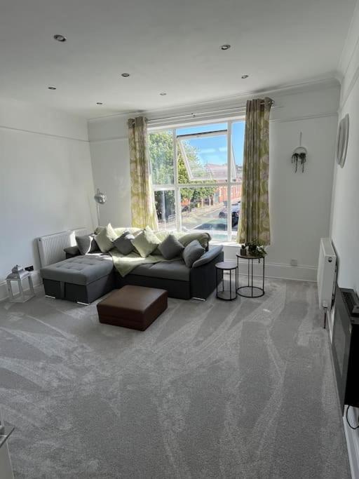 Central Two-Three Bedroom Beach Town Maisonette Southsea Exterior photo